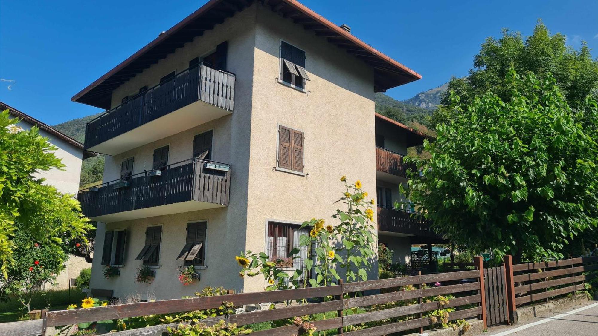 Appartamento Bioledro Casa Lena Mezzolago Esterno foto
