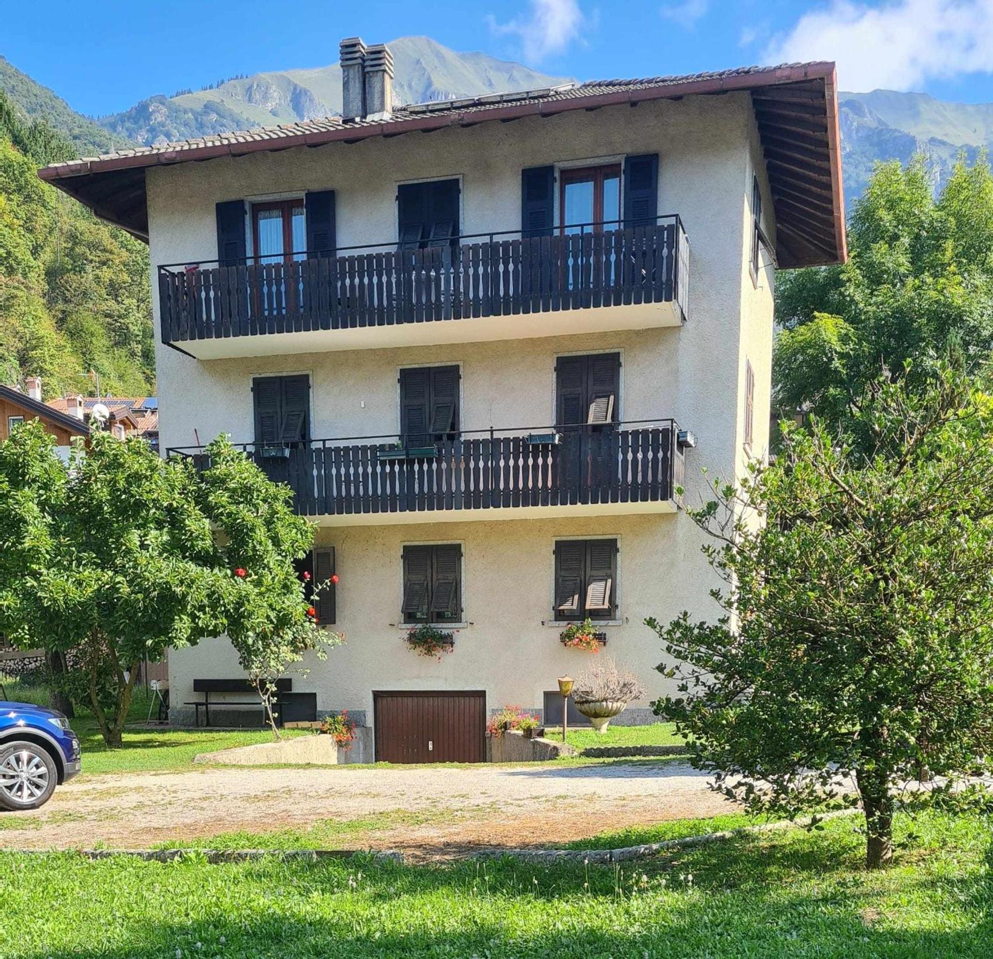 Appartamento Bioledro Casa Lena Mezzolago Esterno foto