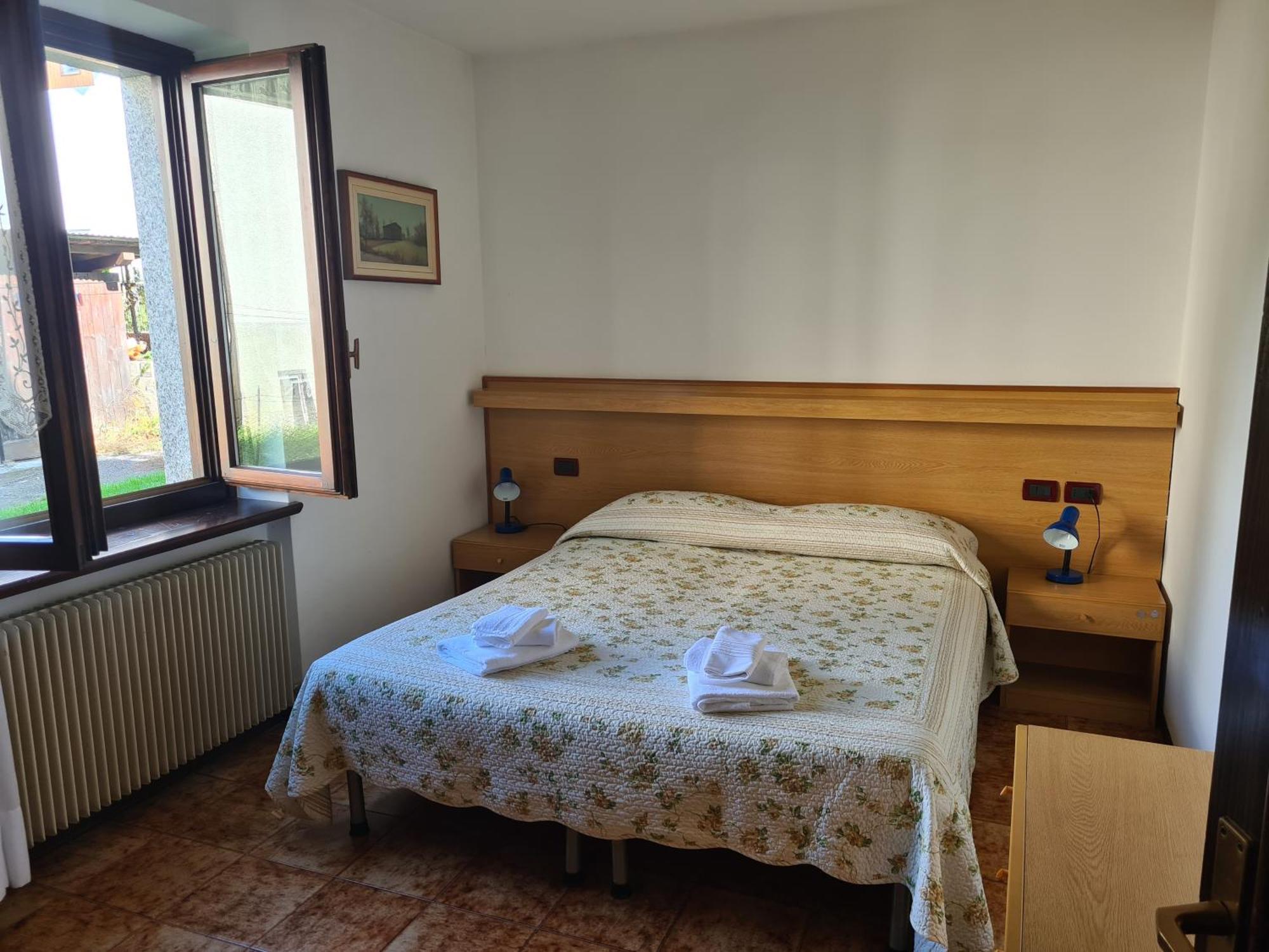 Appartamento Bioledro Casa Lena Mezzolago Esterno foto