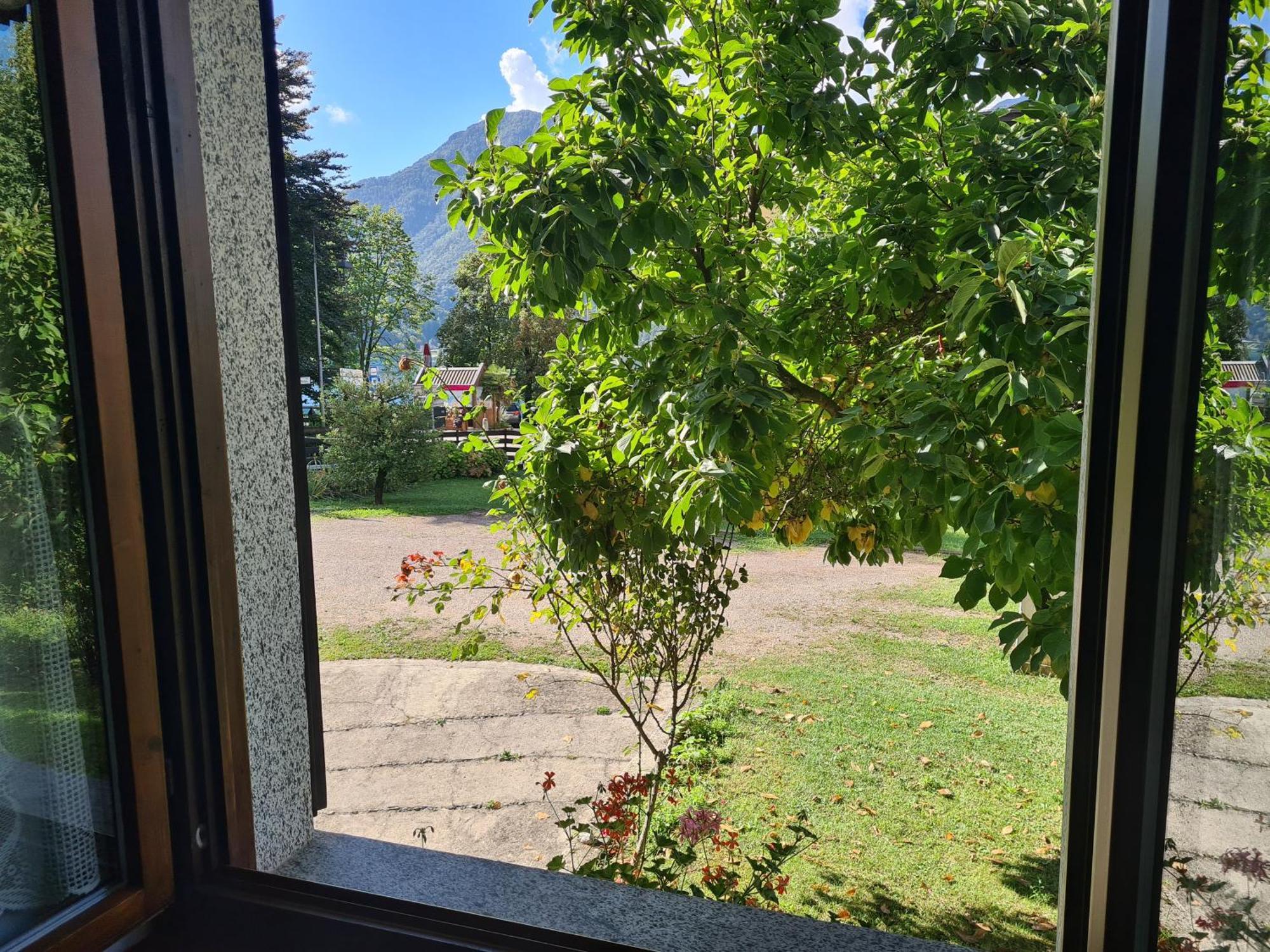 Appartamento Bioledro Casa Lena Mezzolago Esterno foto