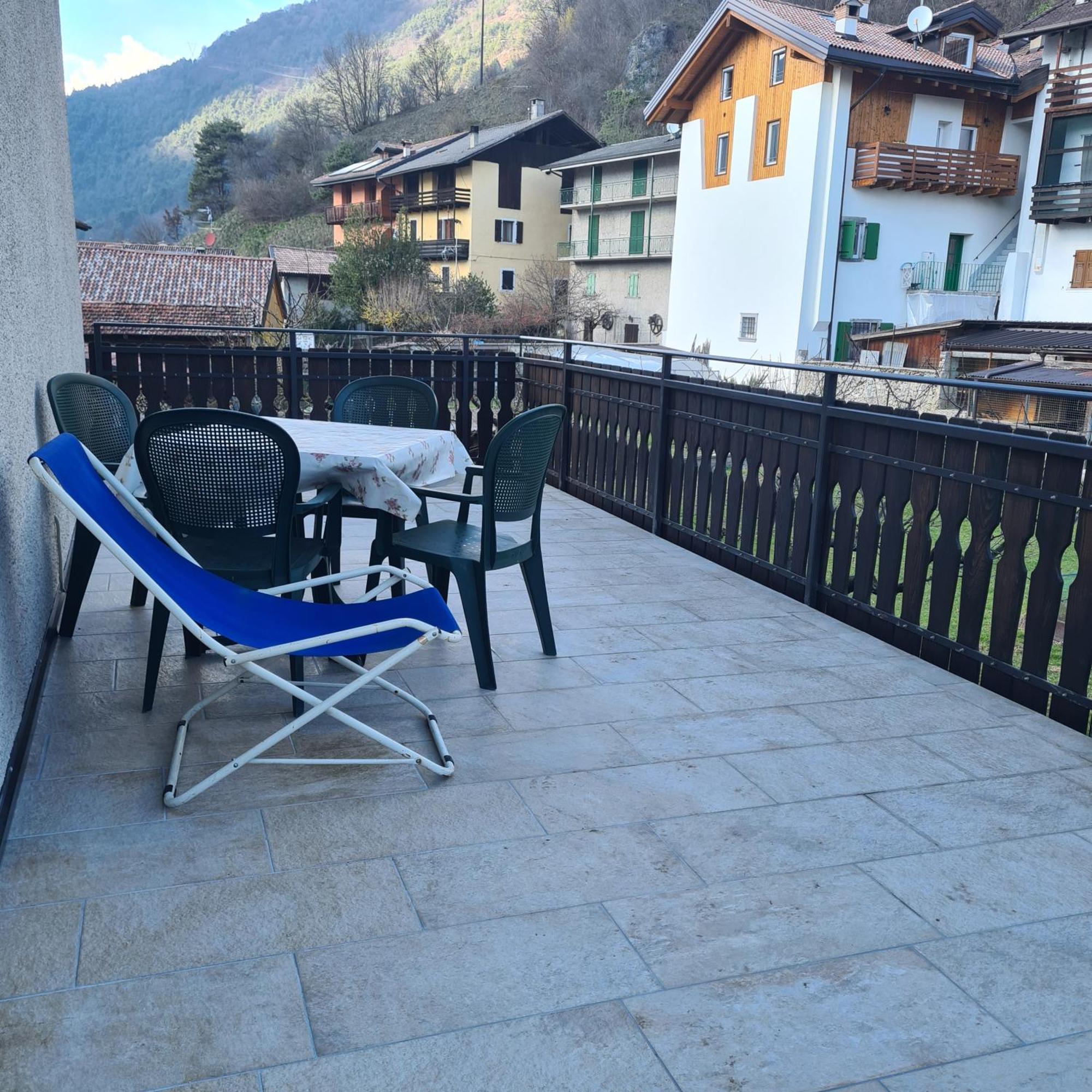 Appartamento Bioledro Casa Lena Mezzolago Esterno foto