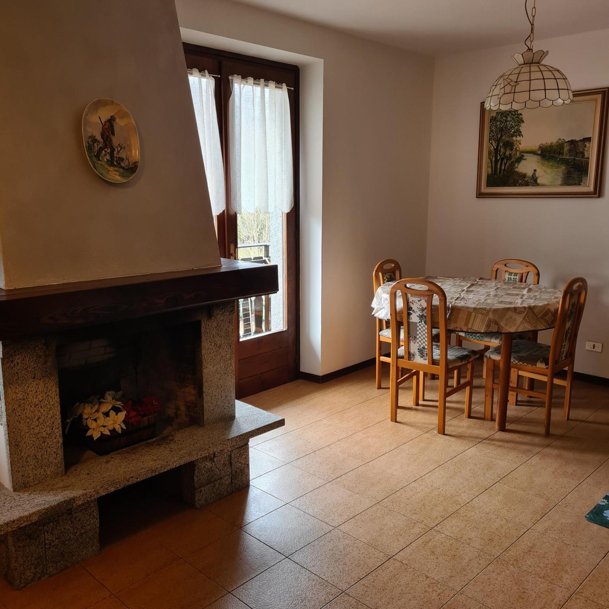 Appartamento Bioledro Casa Lena Mezzolago Esterno foto